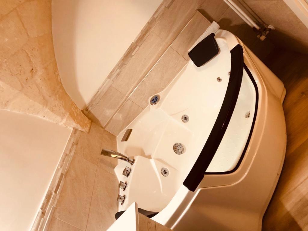 Mastropaolo42 Luxury B&B Grottaglie Ngoại thất bức ảnh